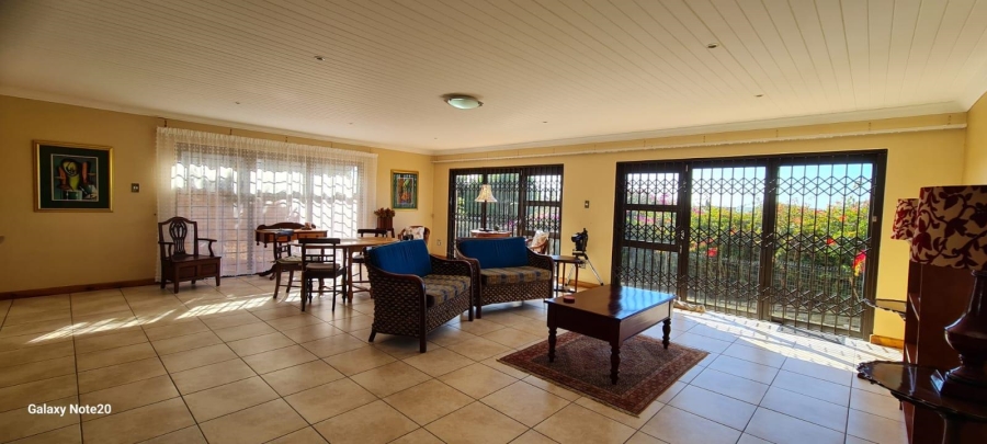 5 Bedroom Property for Sale in Noorsekloof Eastern Cape